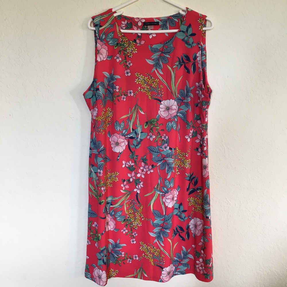 Tommy Hilfiger pretty bright floral sleeveless shift dress. Size 16.